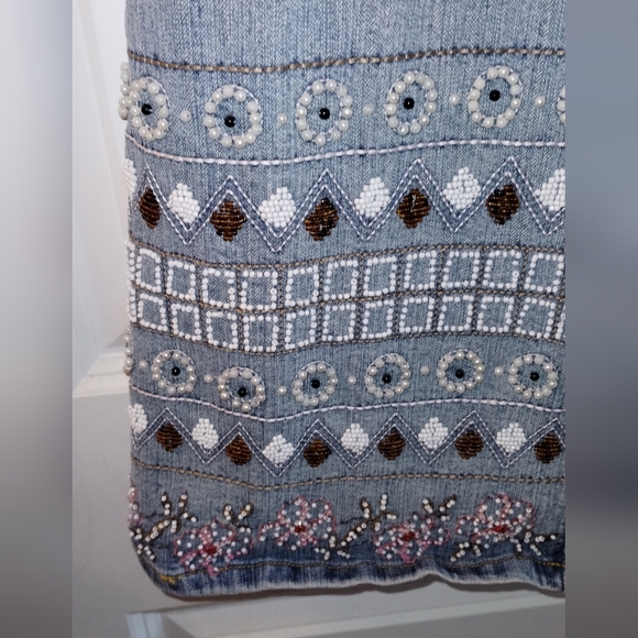 Beaded, Ripped Jeans - Picture 3 of 5